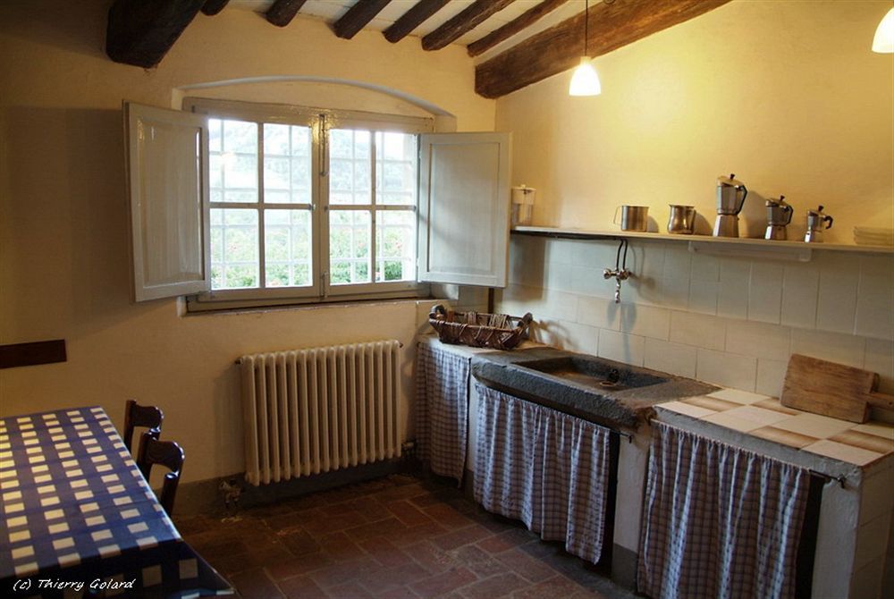 Fattoria Di Bacchereto - Guest House Eksteriør billede