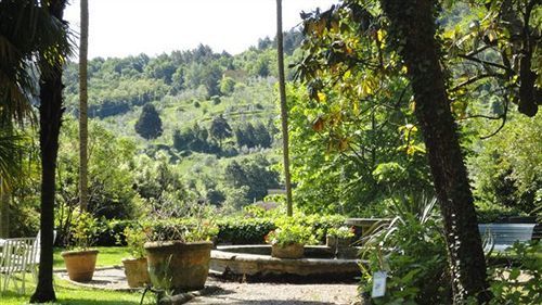 Fattoria Di Bacchereto - Guest House Eksteriør billede