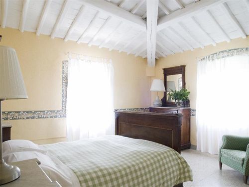 Fattoria Di Bacchereto - Guest House Eksteriør billede